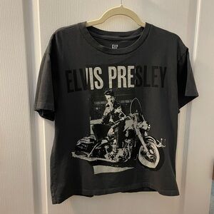 GAP Black Graphic Tee - Elvis Presley Design